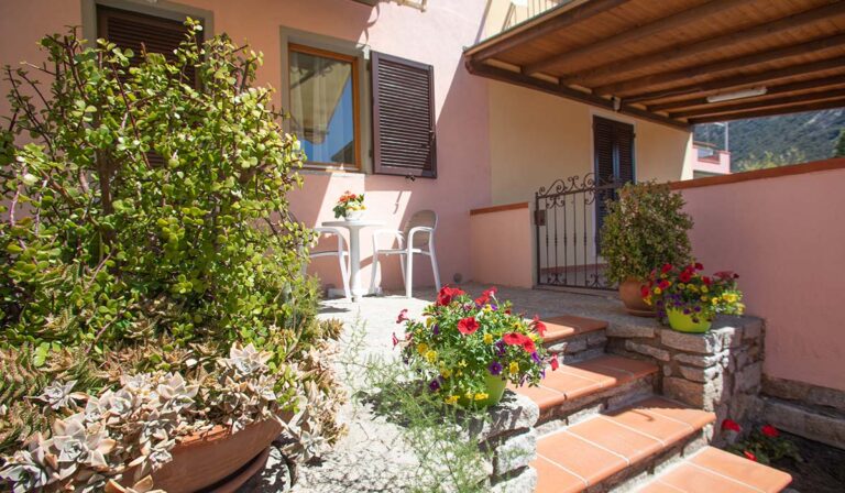 Camera Matrimoniale Standard con patio