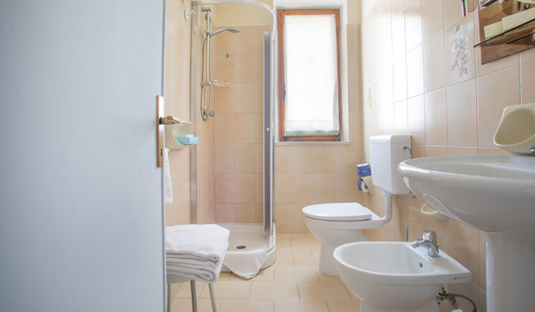 Camera Quadrupla Standard