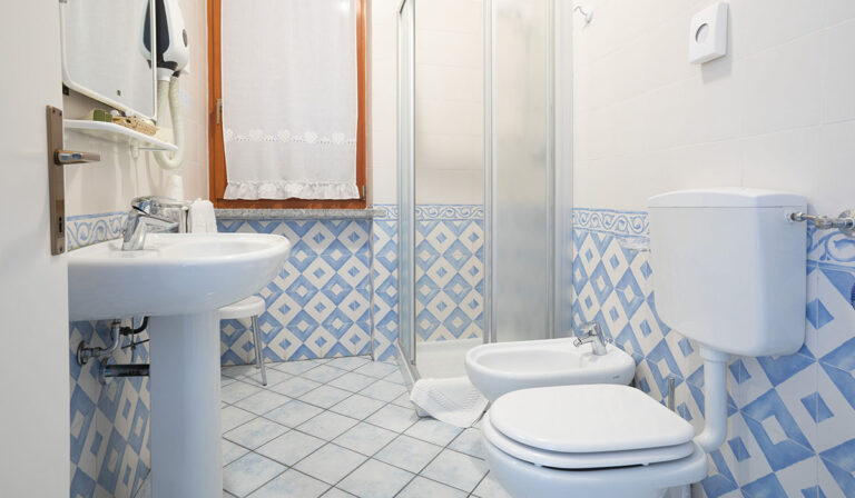 Camera Quadrupla Standard