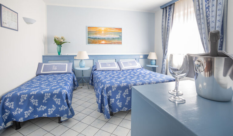 Camera Quadrupla Standard