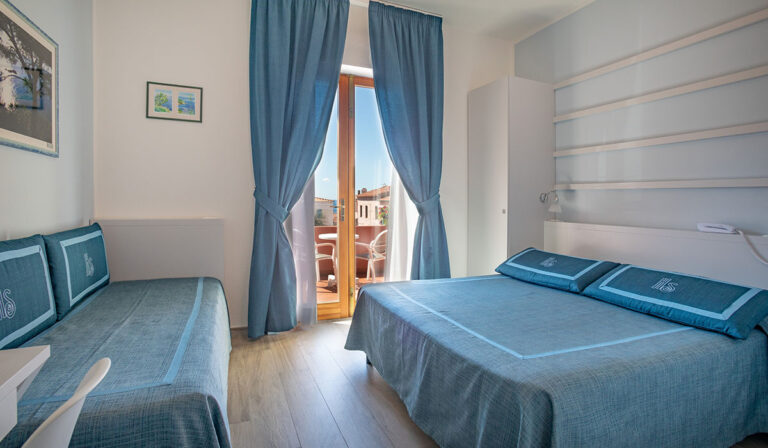 Camera Tripla Comfort con balcone