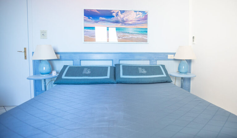 Camera Tripla Comfort con balcone e vista mare