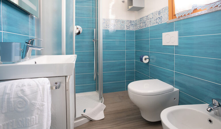 Camera Tripla Standard